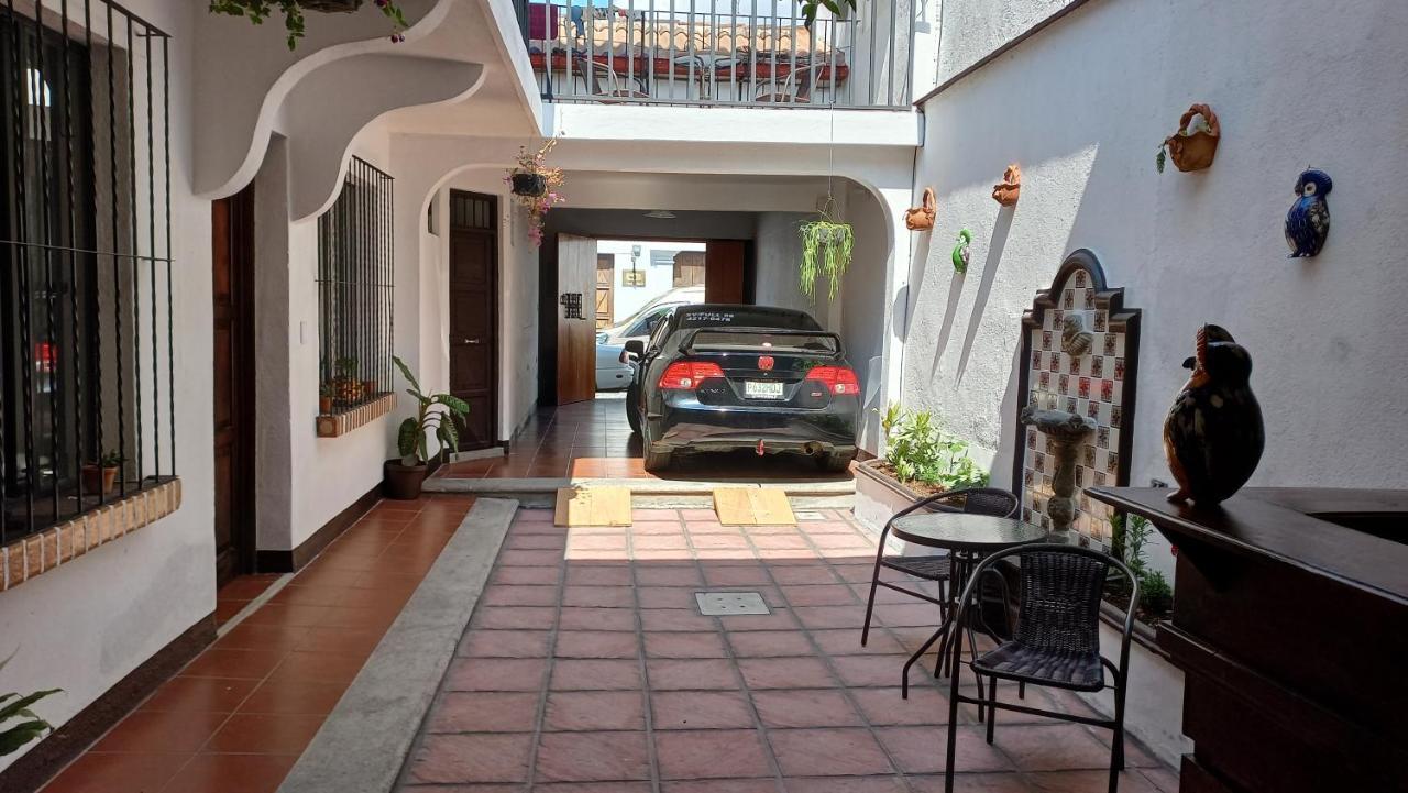 Hospedaje El Viajero Antigua Ll Экстерьер фото